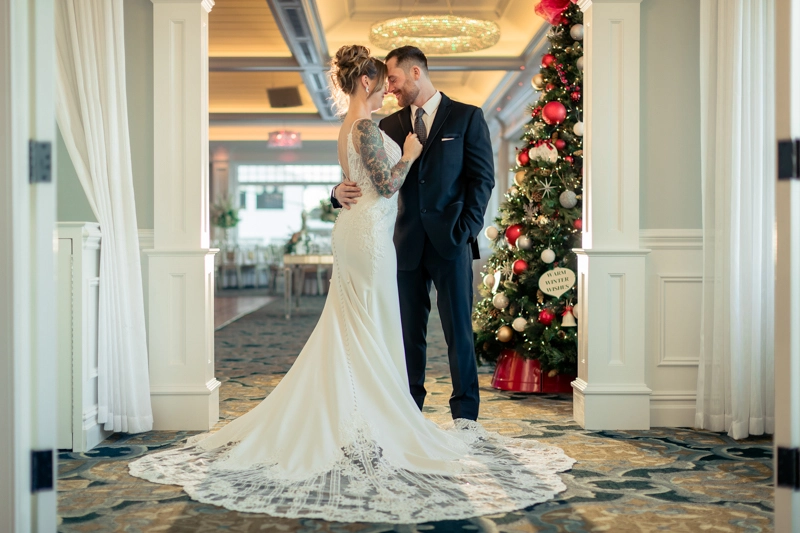 Romantic wedding venues in NJ at Crystal Point Yacht Club