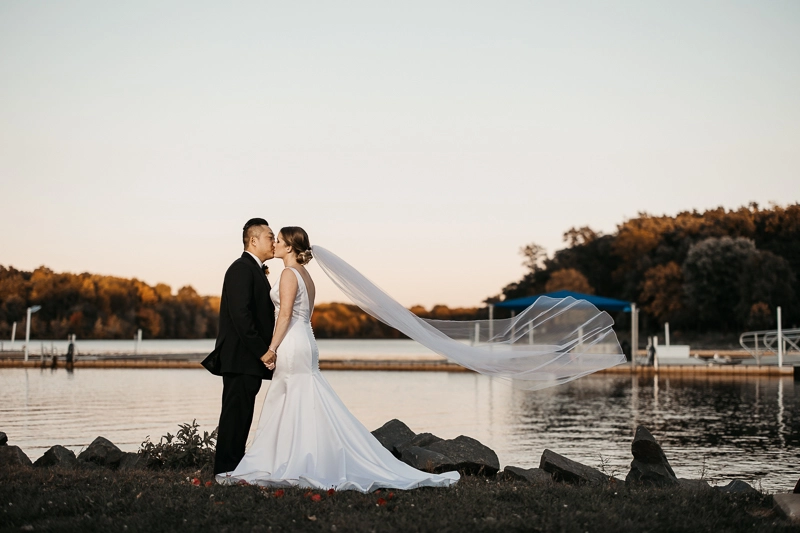 Romantic wedding venues in NJ at Boathouse Mercer Lake